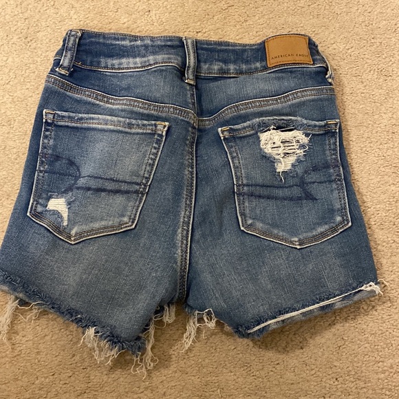 American Eagle Hi-Rise Shortie jean shorts - Picture 7 of 8